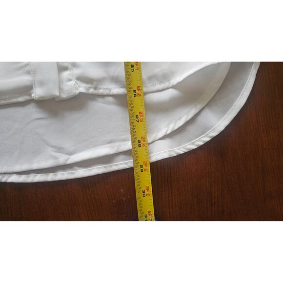 Lulus Chic Candidate White Collared Sleeveless Button-Up Top, Sz M - Picture 10 of 10